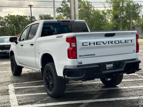 New Summit White 2026 Chevrolet Silverado 1500 LT Trail Boss 4WD - photo 8 - Stock #260756