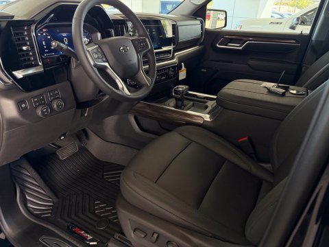 New Black 2026 Chevrolet Silverado 1500 LT Trail Boss 4WD - photo 10 - Stock #261417
