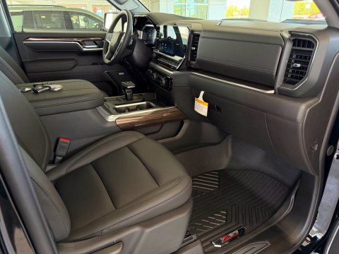 New Black 2026 Chevrolet Silverado 1500 LT Trail Boss 4WD - photo 16 - Stock #261417