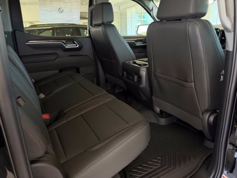 New Black 2026 Chevrolet Silverado 1500 LT Trail Boss 4WD - photo 18 - Stock #261417