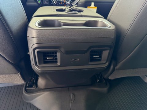 New Black 2026 Chevrolet Silverado 1500 LT Trail Boss 4WD - photo 22 - Stock #261417