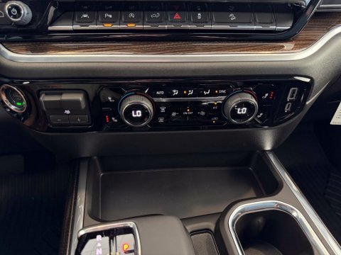 New Black 2026 Chevrolet Silverado 1500 LT Trail Boss 4WD - photo 25 - Stock #261417