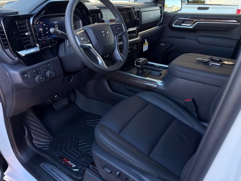 New Summit White 2026 Chevrolet Silverado 1500 LT Trail Boss 4WD - photo 10 - Stock #261418
