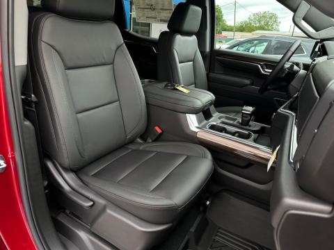 New Radiant Red Tintcoat 2026 Chevrolet Silverado 1500 LT Trail Boss 4WD - photo 16 - Stock #260875