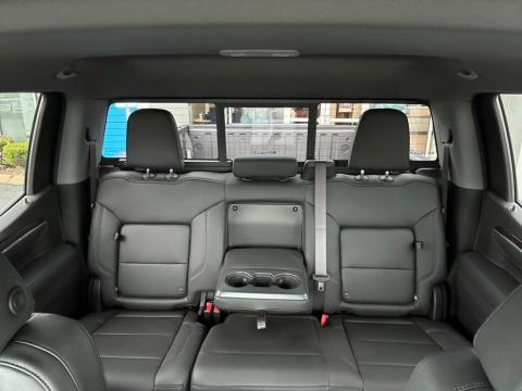 New Radiant Red Tintcoat 2026 Chevrolet Silverado 1500 LT Trail Boss 4WD - photo 25 - Stock #260875