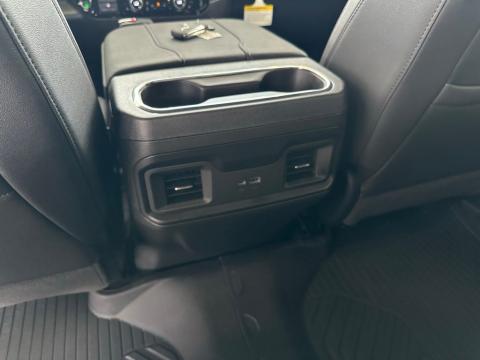 New Summit White 2026 Chevrolet Silverado 1500 LT Trail Boss 4WD - photo 21 - Stock #261068