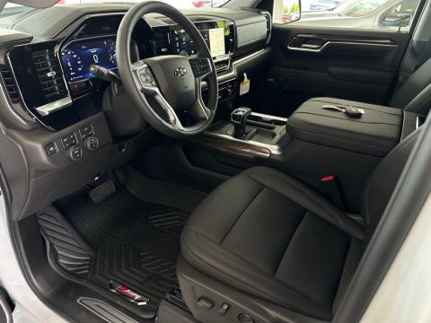 New Summit White 2026 Chevrolet Silverado 1500 LT Trail Boss 4WD - photo 9 - Stock #261068