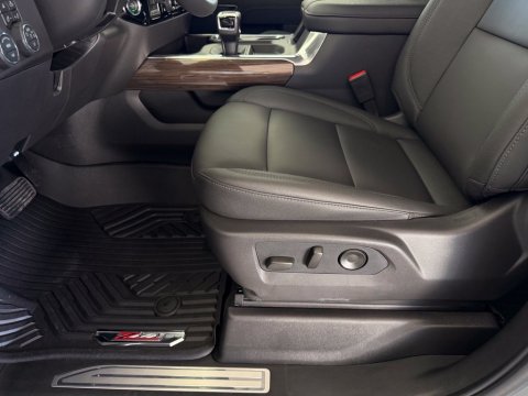New Sterling Gray Metallic 2026 Chevrolet Silverado 1500 LT Trail Boss 4WD - photo 12 - Stock #261416