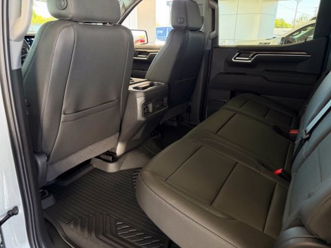 New Sterling Gray Metallic 2026 Chevrolet Silverado 1500 LT Trail Boss 4WD - photo 15 - Stock #261416
