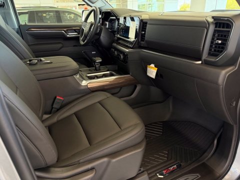 New Sterling Gray Metallic 2026 Chevrolet Silverado 1500 LT Trail Boss 4WD - photo 16 - Stock #261416