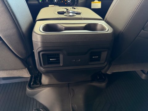 New Sterling Gray Metallic 2026 Chevrolet Silverado 1500 LT Trail Boss 4WD - photo 22 - Stock #261416
