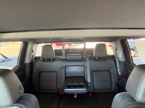New Sterling Gray Metallic 2026 Chevrolet Silverado 1500 LT Trail Boss 4WD - photo 26 - Stock #261416