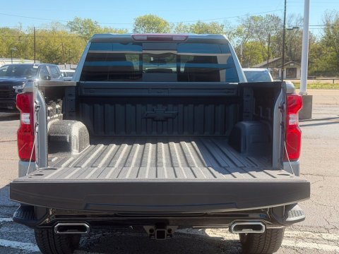 New Sterling Gray Metallic 2026 Chevrolet Silverado 1500 LT Trail Boss 4WD - photo 7 - Stock #261416