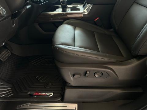 New Radiant Red Tintcoat 2026 Chevrolet Silverado 1500 LT Trail Boss 4WD - photo 11 - Stock #260745