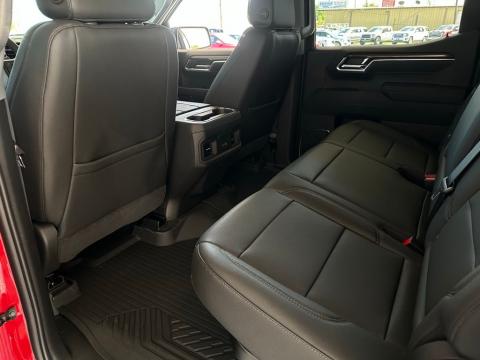 New Radiant Red Tintcoat 2026 Chevrolet Silverado 1500 LT Trail Boss 4WD - photo 14 - Stock #260745