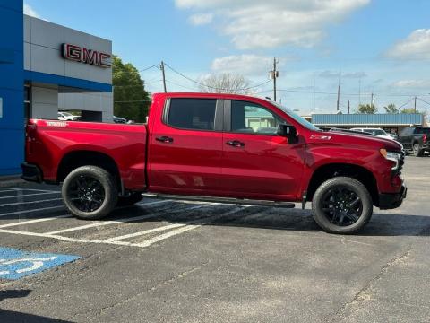 New Radiant Red Tintcoat 2026 Chevrolet Silverado 1500 LT Trail Boss 4WD - photo 4 - Stock #260745