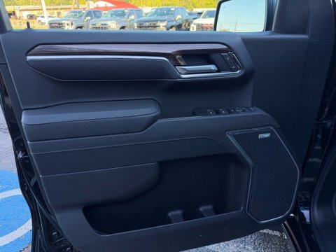 New Black 2026 Chevrolet Silverado 1500 LT Trail Boss 4WD - photo 11 - Stock #261415