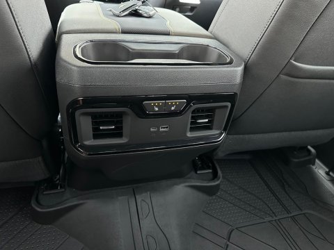 New White Sands 2026 Chevrolet Silverado 1500 ZR2 4WD - photo 21 - Stock #261096