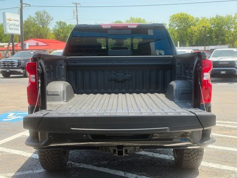 New Black 2026 Chevrolet Silverado 1500 ZR2 4WD - photo 5 - Stock #261157