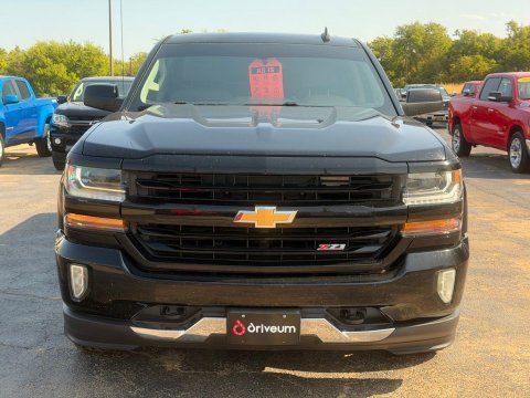 Pre-Owned Black 2017 Chevrolet Silverado 1500 LT 4WD - photo 2 - Stock #X2582