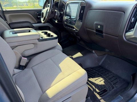 Pre-Owned Pepperdust Metallic 2017 Chevrolet Silverado 1500 LT 4WD - photo 16 - Stock #X2591