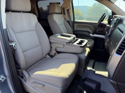 Pre-Owned Pepperdust Metallic 2017 Chevrolet Silverado 1500 LT 4WD - photo 17 - Stock #X2591