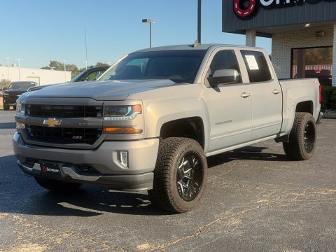 Pre-Owned Pepperdust Metallic 2017 Chevrolet Silverado 1500 LT 4WD - photo 3 - Stock #X2591