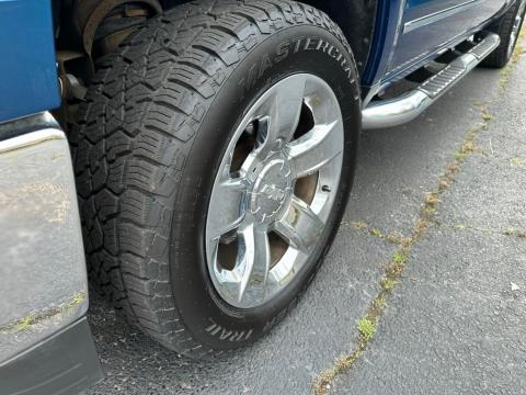 Pre-Owned Deep Ocean Blue Metallic 2015 Chevrolet Silverado 1500 LTZ 4WD - photo 9 - Stock #X2455