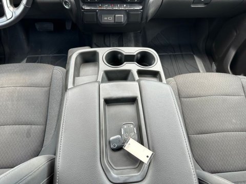 Pre-Owned Silver Ice Metallic 2020 Chevrolet Silverado 1500 LT 4WD - photo 22 - Stock #X2514