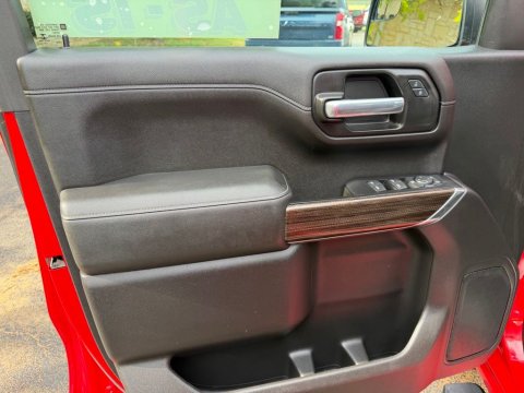 Pre-Owned Red Hot 2020 Chevrolet Silverado 1500 LT 4WD - photo 12 - Stock #X2560