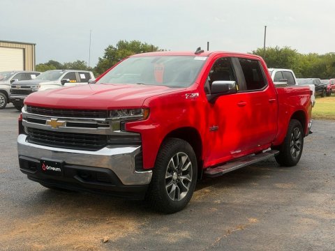 Pre-Owned Red Hot 2020 Chevrolet Silverado 1500 LT 4WD - photo 3 - Stock #X2560