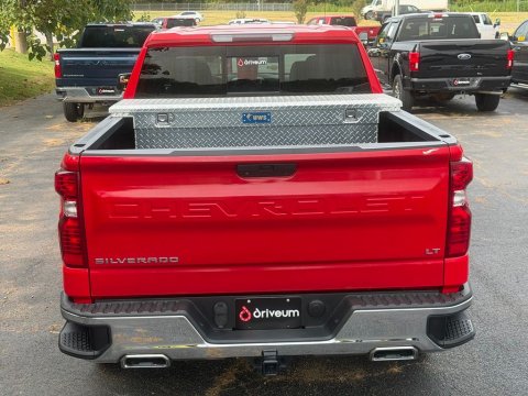 Pre-Owned Red Hot 2020 Chevrolet Silverado 1500 LT 4WD - photo 6 - Stock #X2560