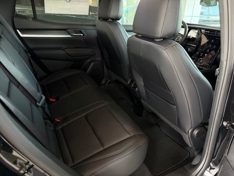 New Ebony Twilight Metallic 2027 GMC Terrain Elevation FWD - photo 18 - Stock #270015