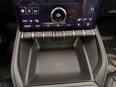 New Volcanic Red Tintcoat 2027 GMC Terrain Elevation FWD - photo 26 - Stock #270037