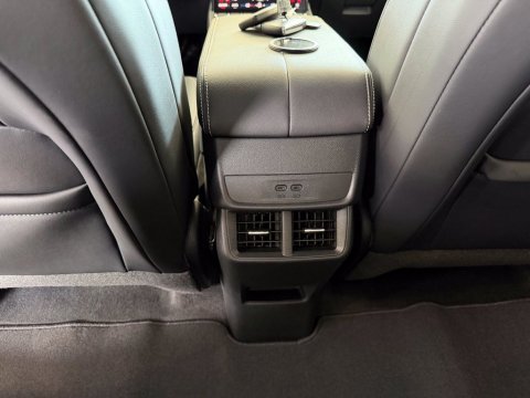 New Ebony Twilight Metallic 2027 GMC Terrain Elevation FWD - photo 23 - Stock #270035