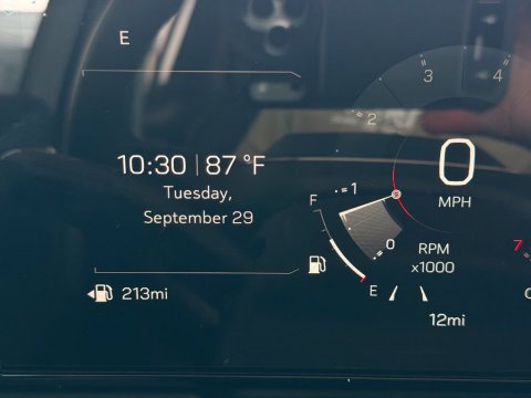 New Ebony Twilight Metallic 2027 GMC Terrain Elevation FWD - photo 24 - Stock #270035