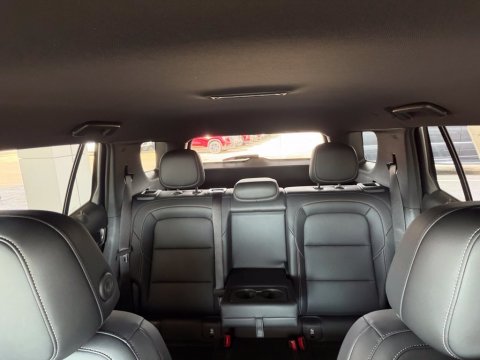 New Ebony Twilight Metallic 2027 GMC Terrain Elevation FWD - photo 27 - Stock #270035