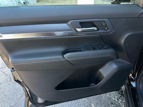 New Ebony Twilight Metallic 2026 GMC Terrain Elevation FWD - photo 11 - Stock #260759