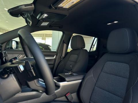 New Ebony Twilight Metallic 2026 GMC Terrain Elevation FWD - photo 14 - Stock #260759