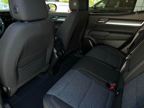 New Ebony Twilight Metallic 2026 GMC Terrain Elevation FWD - photo 15 - Stock #260759