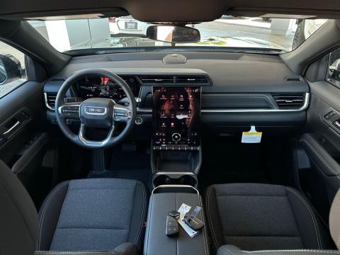 New Ebony Twilight Metallic 2026 GMC Terrain Elevation FWD - photo 20 - Stock #260759