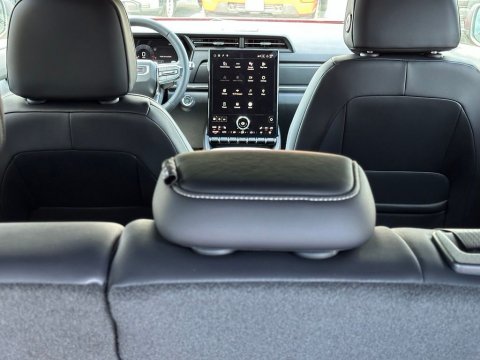 New Volcanic Red Tintcoat 2026 GMC Terrain Elevation FWD - photo 9 - Stock #261079