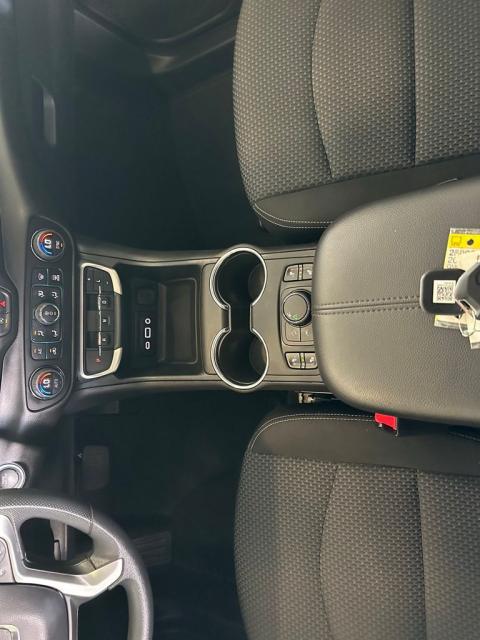 Pre-Owned Summit White 2024 GMC Terrain SLE FWD - photo 22 - Stock #260961A