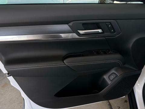 New Summit White 2026 GMC Terrain Elevation FWD - photo 11 - Stock #260931