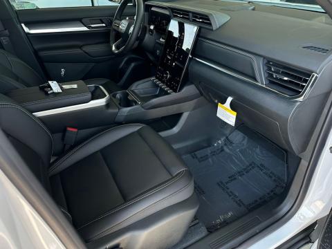 New Summit White 2026 GMC Terrain Elevation FWD - photo 16 - Stock #260931