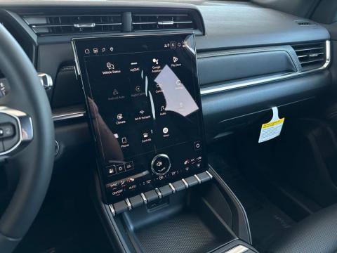 New Summit White 2026 GMC Terrain Elevation FWD - photo 24 - Stock #260931