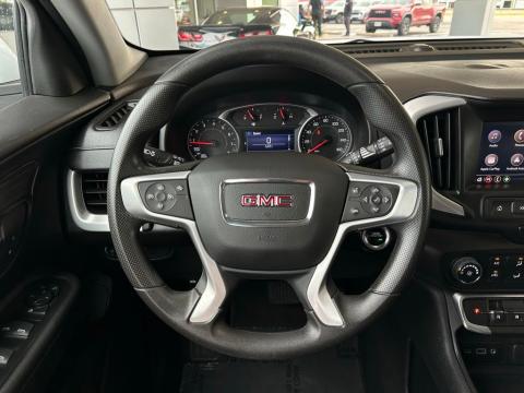 Pre-Owned Summit White 2022 GMC Terrain SLE FWD - photo 17 - Stock #260150A