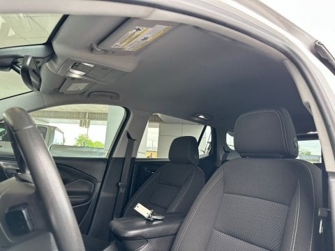 Pre-Owned Summit White 2022 GMC Terrain SLE FWD - photo 13 - Stock #260150A