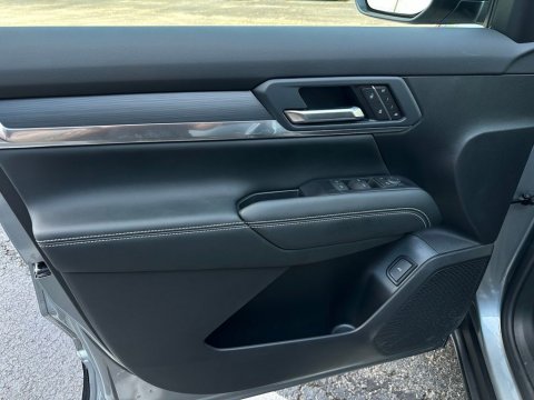 New Sterling Metallic 2027 GMC Terrain Elevation AWD - photo 11 - Stock #270006