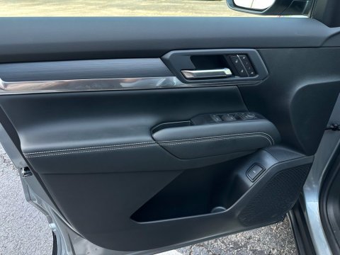 New Sterling Metallic 2027 GMC Terrain Elevation AWD - photo 12 - Stock #270006